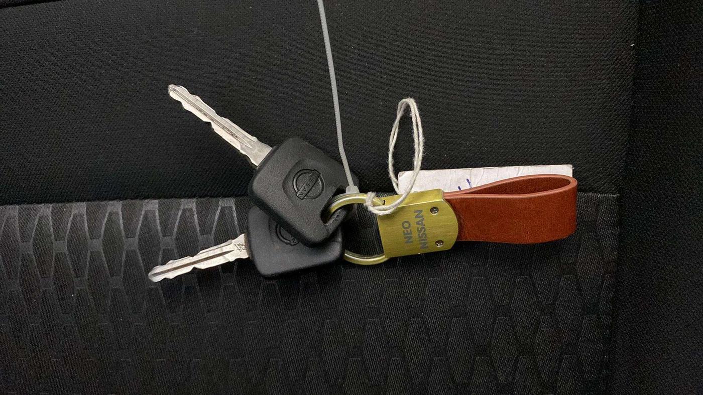 2022 Nissan MAGNITE XE, Petrol, Manual, 11,787 km, Key Close Up