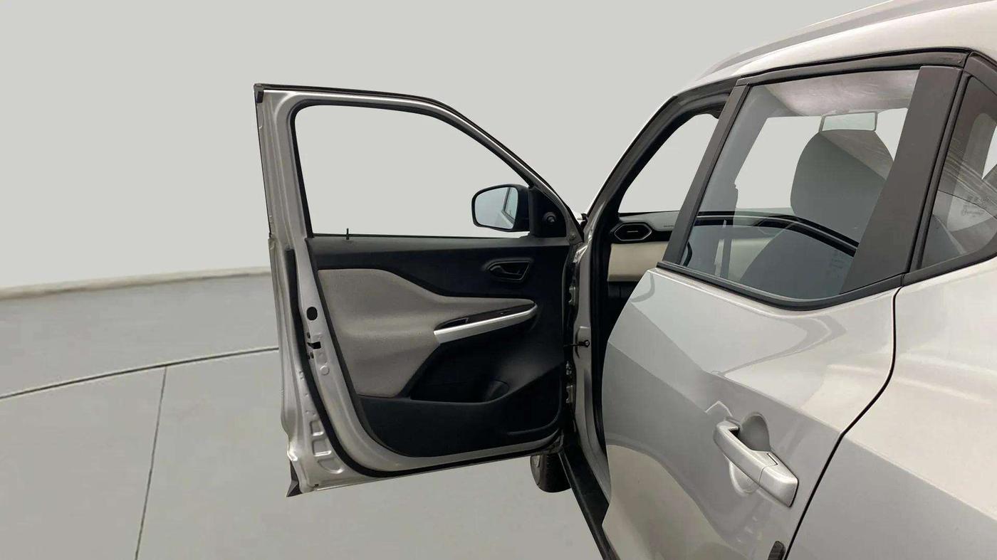 2022 Nissan MAGNITE XE, Petrol, Manual, 11,787 km, LHS Front Door