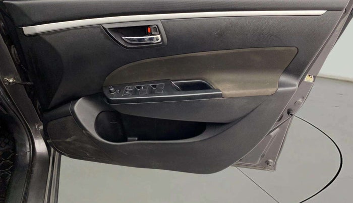 2017 Maruti Swift ZXI, Petrol, Manual, 58,233 km, Driver Side Door Panels Control