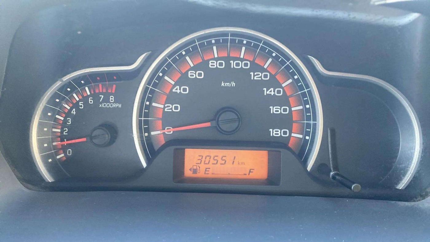 2017 Maruti Alto K10 VXI, Petrol, Manual, 30,554 km, Odometer Image