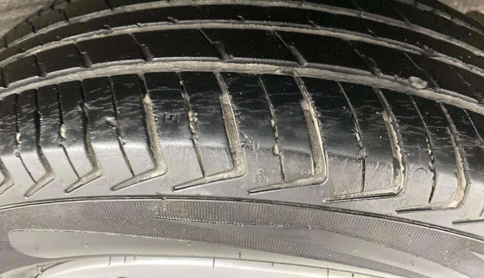 2021 Maruti New Wagon-R LXI CNG 1.0, CNG, Manual, 33,576 km, Left Rear Tyre Tread