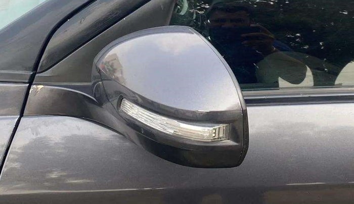 2017 Maruti Swift VXI, Petrol, Manual, 84,197 km, Left rear-view mirror - Mirror motor not working