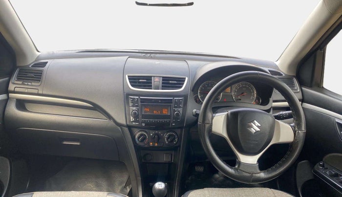 2017 Maruti Swift VXI, Petrol, Manual, 84,197 km, Dashboard - Minor scratches