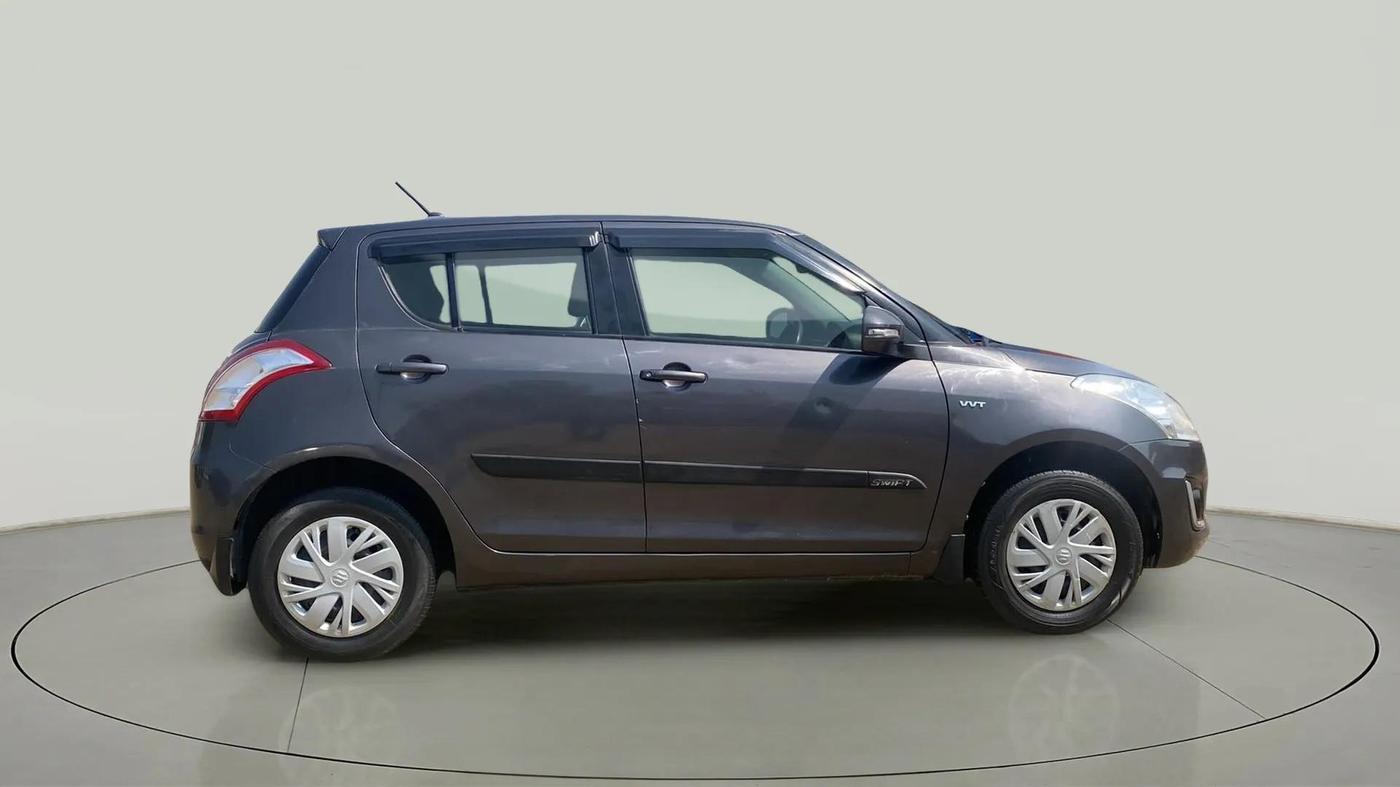 2017 Maruti Swift VXI, Petrol, Manual, 84,240 km, Right Side View