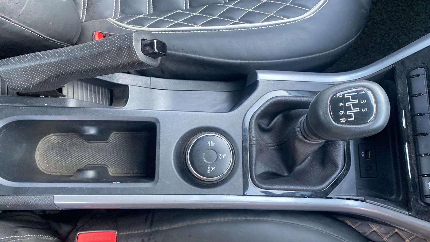 2022 Tata NEXON XM PLUS SUNROOF DIESEL, Diesel, Manual, 23,226 km, Gear Lever