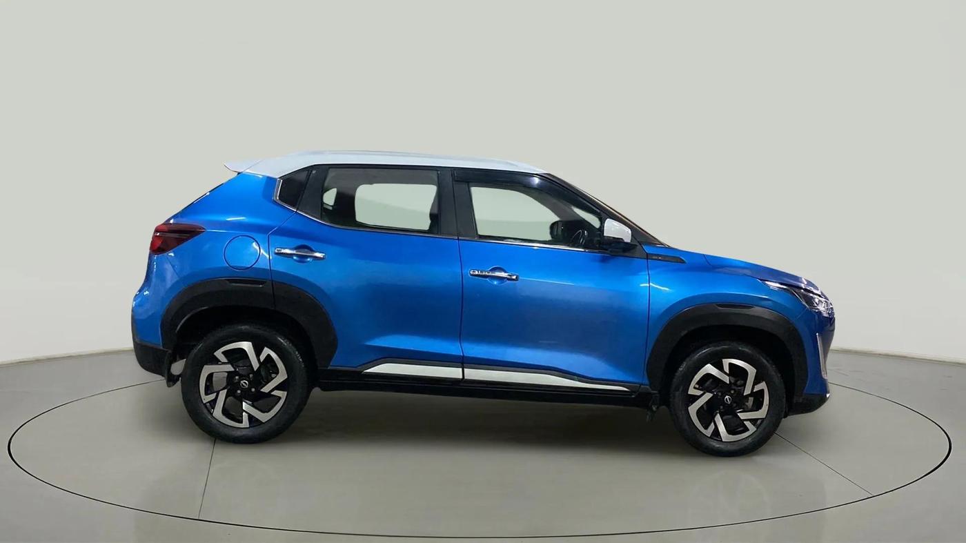 2021 Nissan MAGNITE XV PREMIUM DUAL TONE, Petrol, Manual, 29,835 km, Right Side View