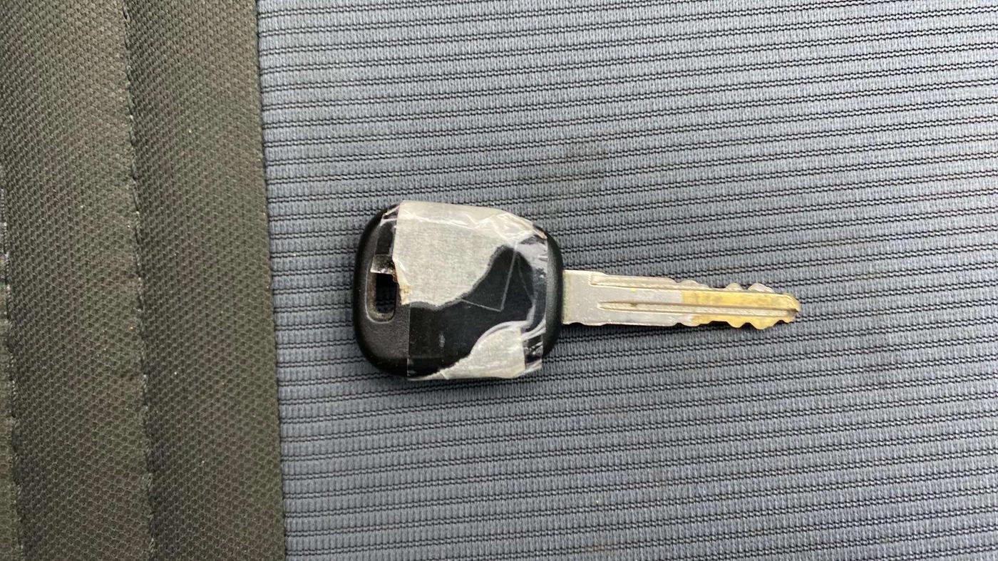 2017 Maruti Alto 800 LXI O, Petrol, Manual, 30,310 km, Key Close Up
