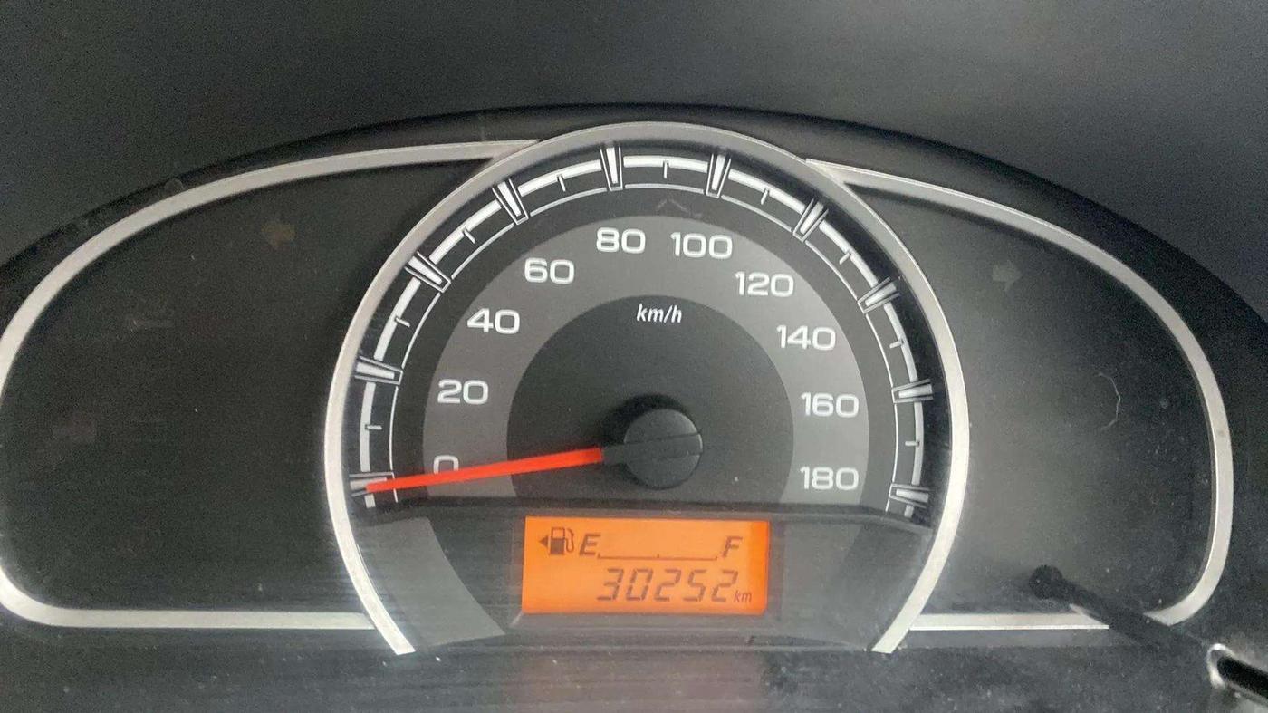 2017 Maruti Alto 800 LXI O, Petrol, Manual, 30,310 km, Odometer Image