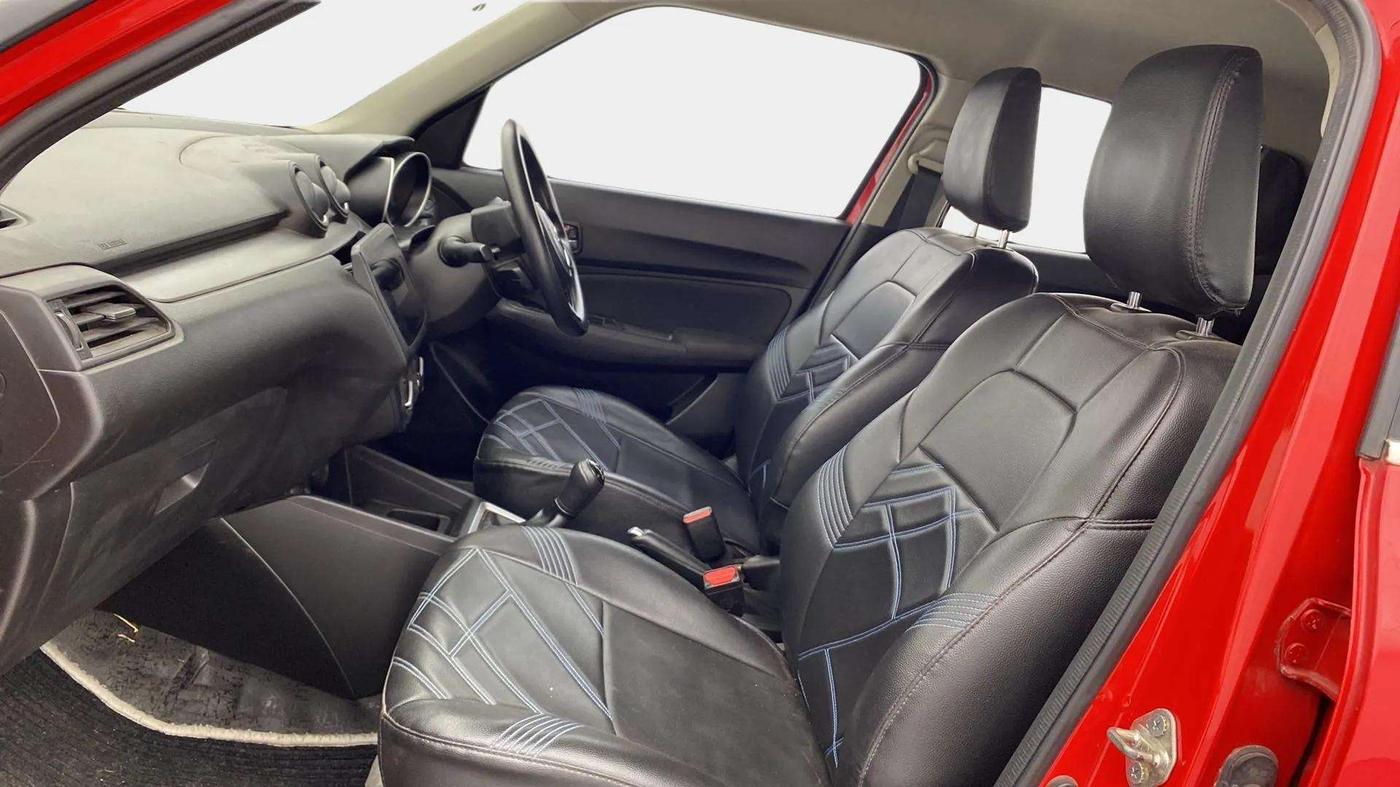 2021 Maruti Swift VXI, Petrol, Manual, 44,355 km, Right Side Front Door Cabin