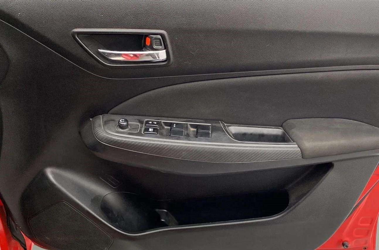2021 Maruti Swift VXI, Petrol, Manual, 44,355 km, Driver Side Door Panels Control