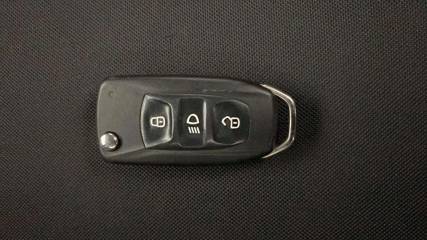 2021 Tata Tiago XT (O) PETROL, Petrol, Manual, 38,954 km, Key Close Up
