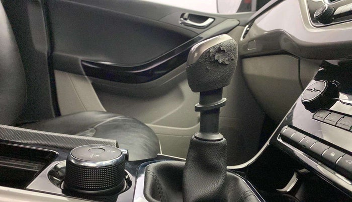 2019 Tata NEXON XZ PLUS PETROL, Petrol, Manual, 11,783 km, Gear lever - Knob cover torn