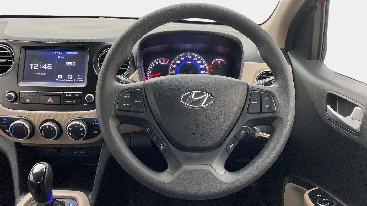 2017 Hyundai Grand i10 SPORTZ AT 1.2 KAPPA VTVT, Petrol, Automatic, 9,096 km, Steering Wheel Close Up