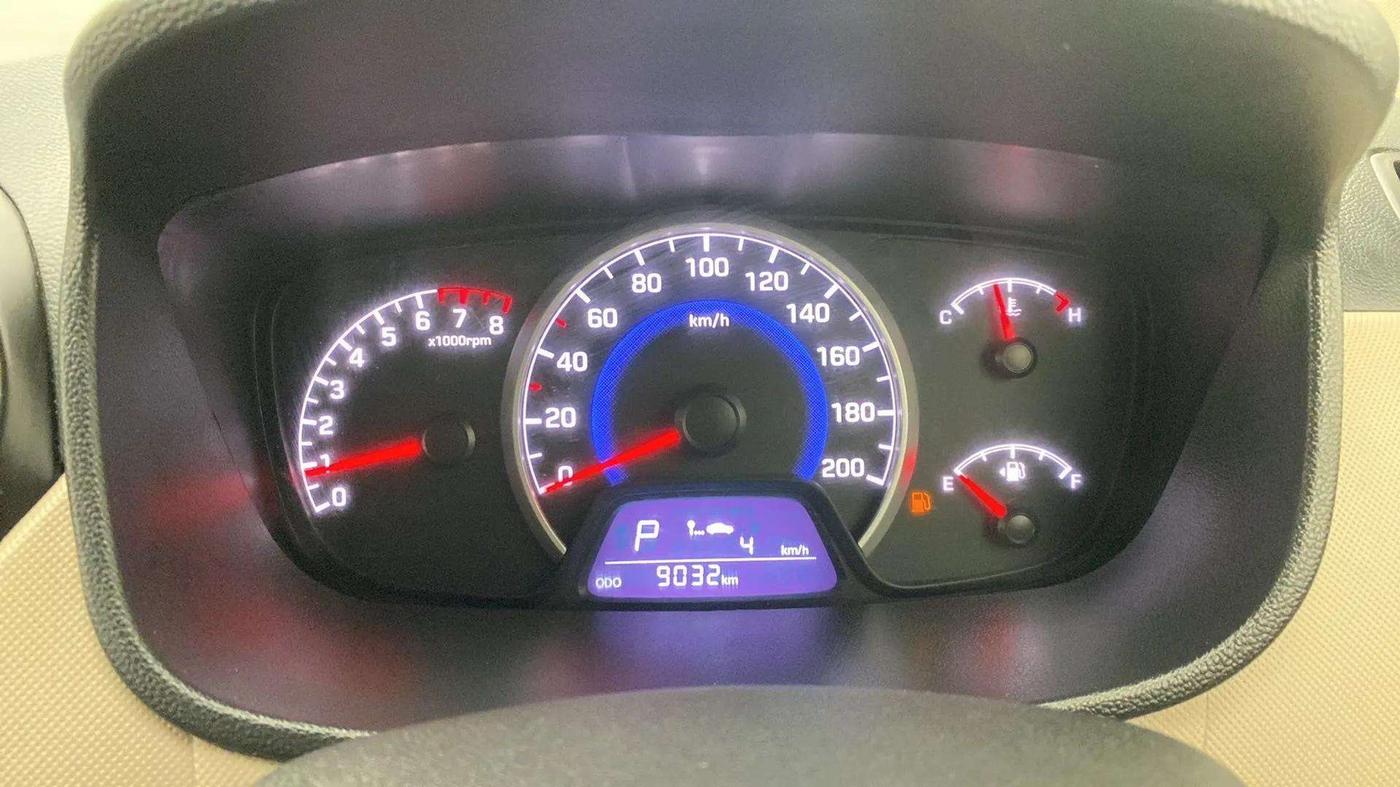 2017 Hyundai Grand i10 SPORTZ AT 1.2 KAPPA VTVT, Petrol, Automatic, 9,096 km, Odometer Image