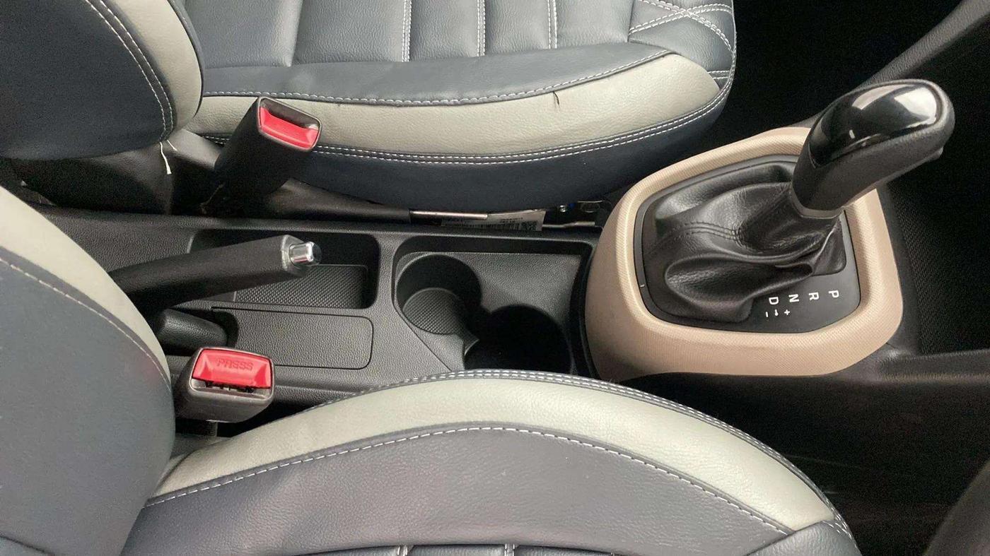 2017 Hyundai Grand i10 SPORTZ AT 1.2 KAPPA VTVT, Petrol, Automatic, 9,096 km, Gear Lever