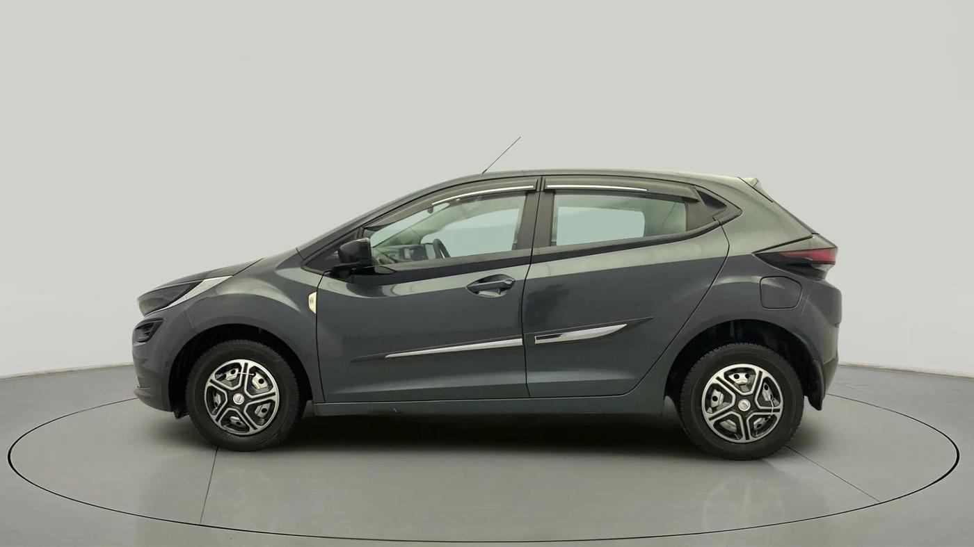 2020 Tata ALTROZ XE PETROL, Petrol, Manual, 28,153 km, Left Side