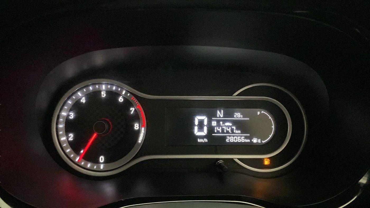 2021 Hyundai GRAND I10 NIOS SPORTZ AMT 1.2 KAPPA VTVT, CNG, Automatic, 28,054 km, Odometer Image