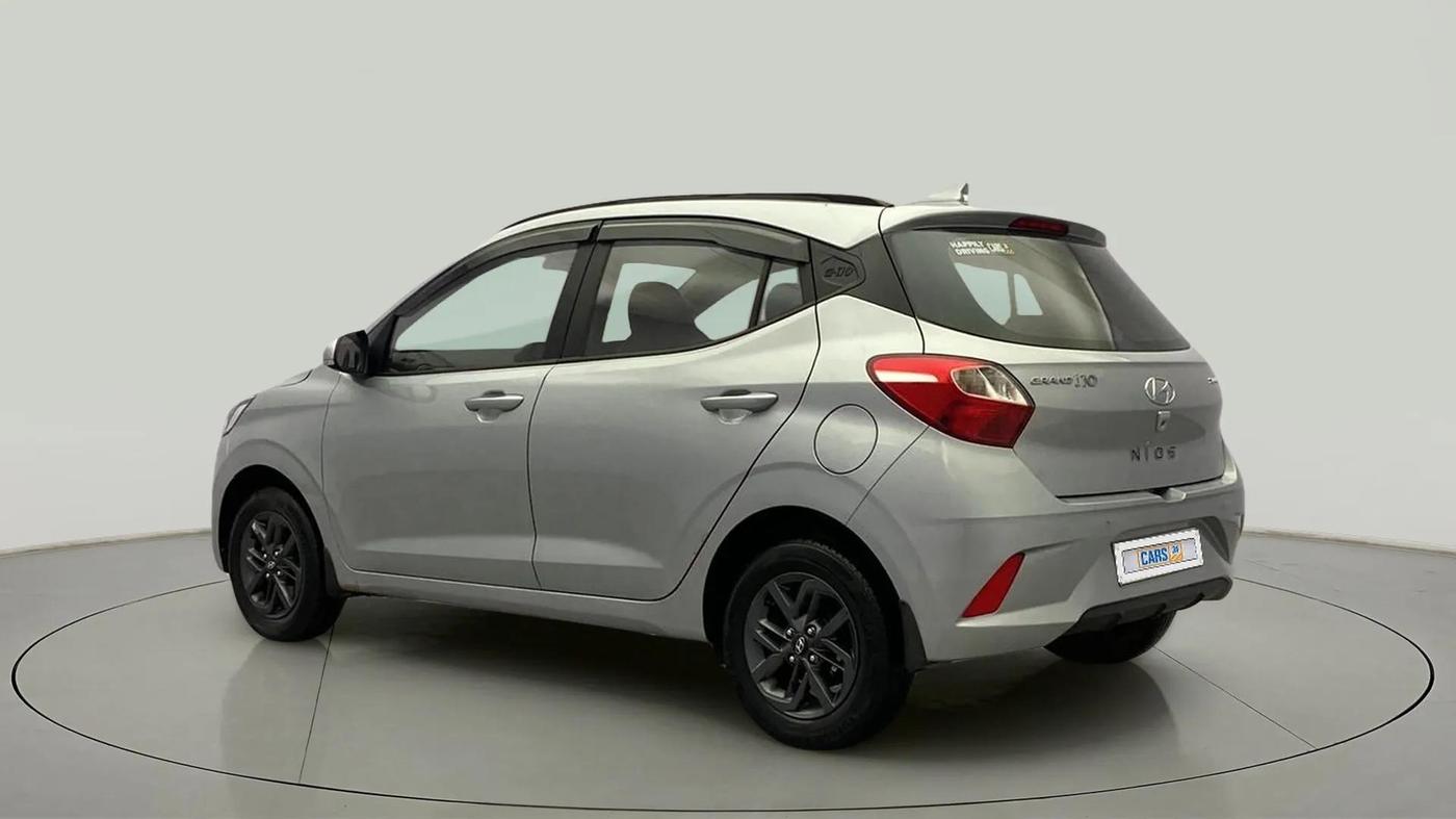 2021 Hyundai GRAND I10 NIOS SPORTZ AMT 1.2 KAPPA VTVT, CNG, Automatic, 28,054 km, Left Back Diagonal