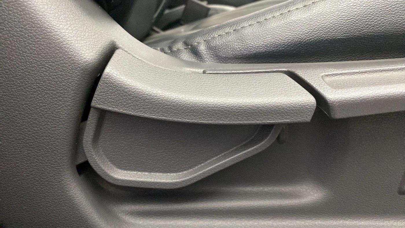 2021 Hyundai GRAND I10 NIOS SPORTZ AMT 1.2 KAPPA VTVT, CNG, Automatic, 28,054 km, Driver Side Adjustment Panel