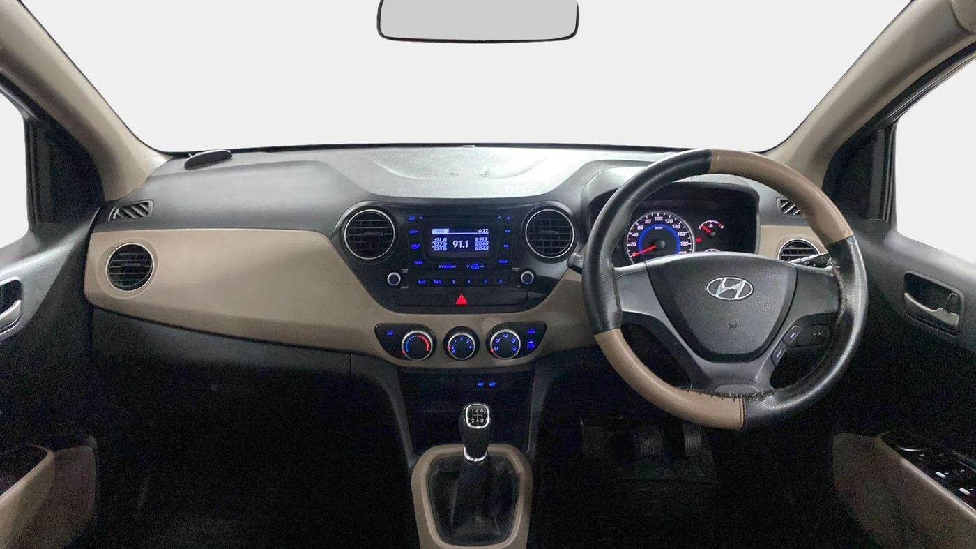 2014 Hyundai Grand i10 SPORTZ 1.2 KAPPA VTVT, Petrol, Manual, 77,722 km, Dashboard