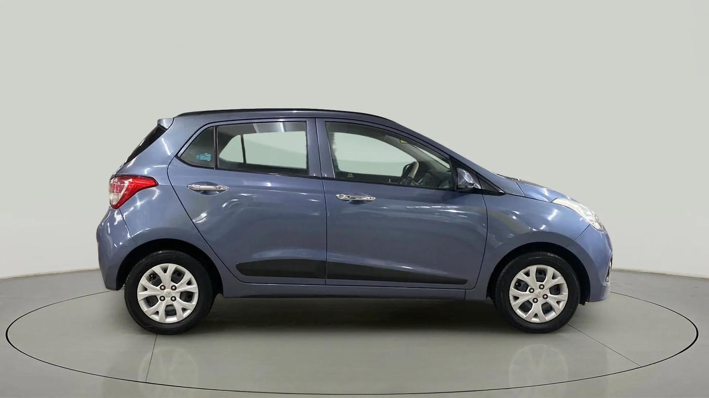2014 Hyundai Grand i10 SPORTZ 1.2 KAPPA VTVT, Petrol, Manual, 77,722 km, Right Side View
