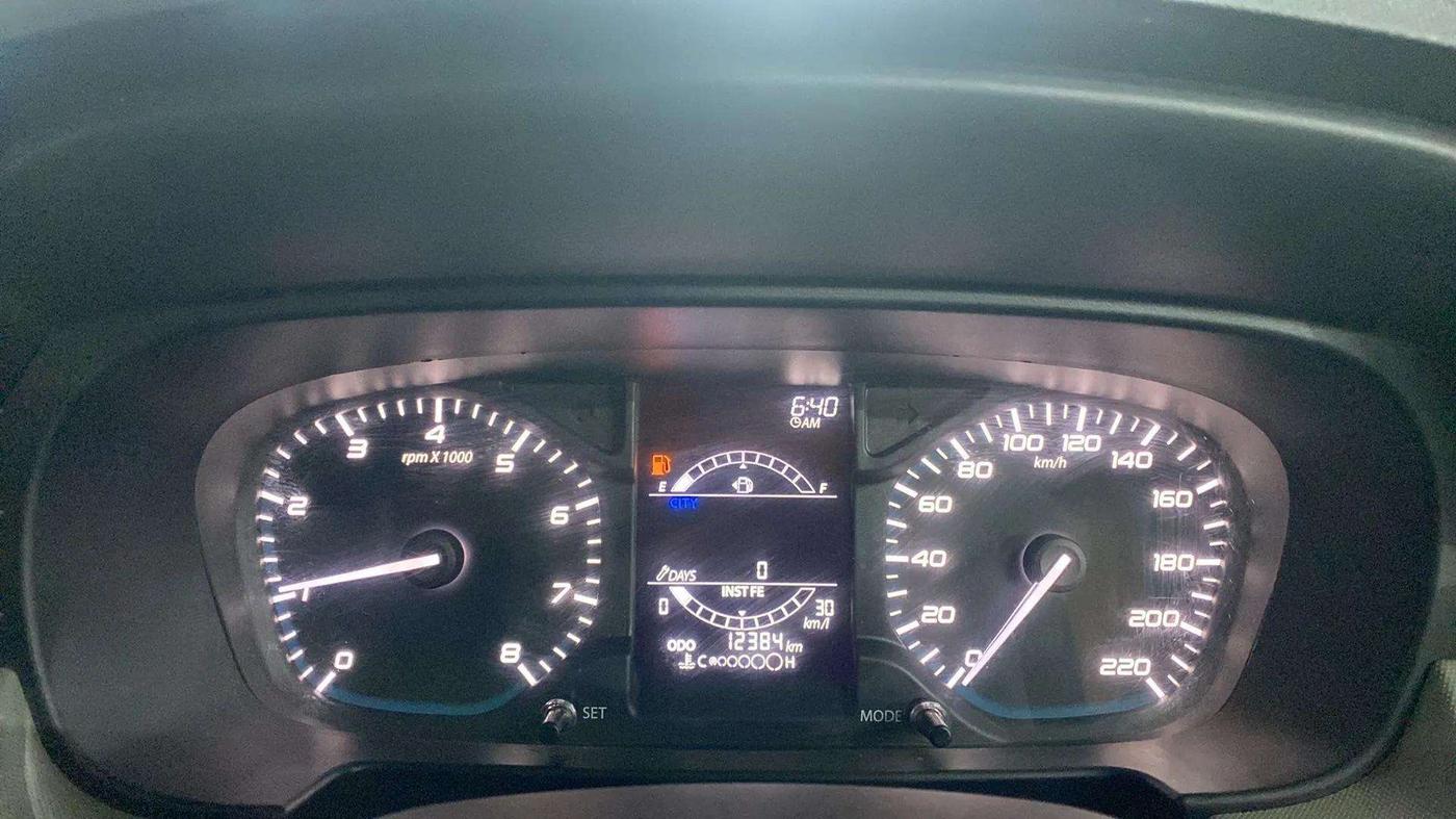 2022 Tata PUNCH ADVENTURE MT, Petrol, Manual, 12,618 km, Odometer Image