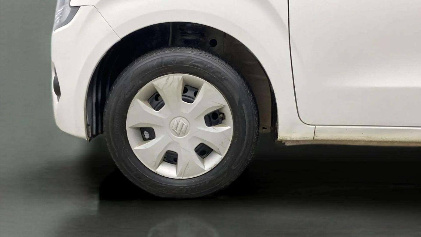 2020 Maruti New Wagon-R VXI (O) 1.0, Petrol, Manual, 50,885 km, Left Front Wheel