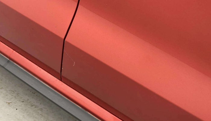 2019 Volkswagen Polo TRENDLINE 1.0L, Petrol, Manual, 59,183 km, Driver-side door - Minor scratches
