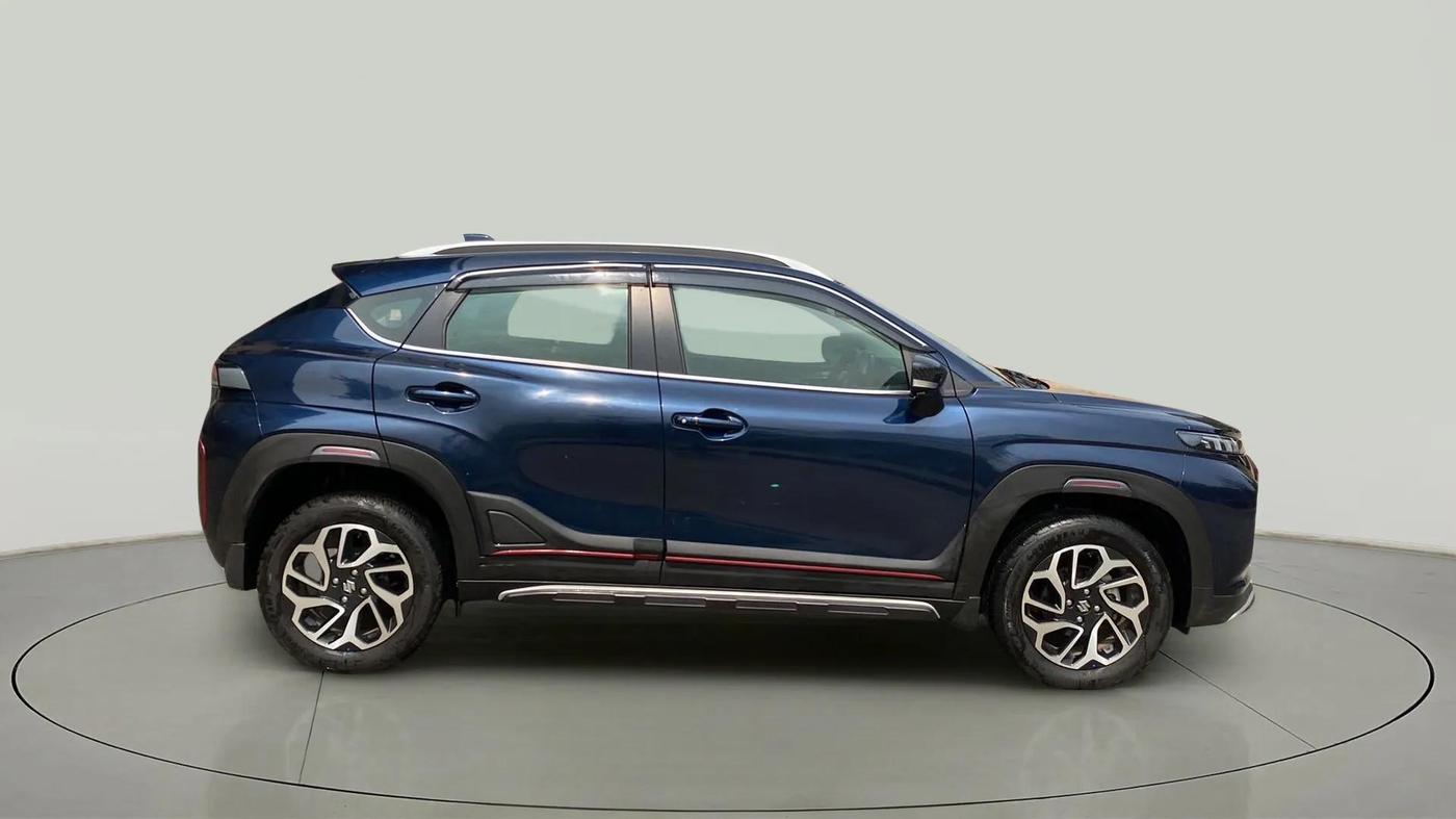 2023 Maruti FRONX ALPHA 1.0L TURBO 6 AT, Petrol, Automatic, 2,848 km, Right Side View