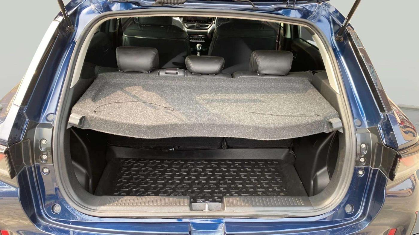 2023 Maruti FRONX ALPHA 1.0L TURBO 6 AT, Petrol, Automatic, 2,848 km, Boot Inside