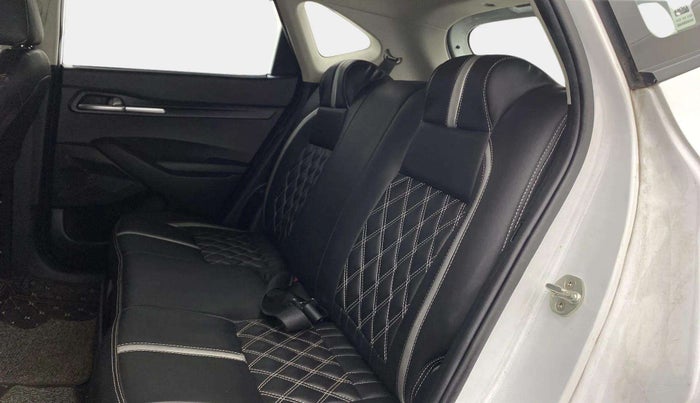 2021 KIA SELTOS HTK PLUS AT 1.5 DIESEL, Diesel, Automatic, 55,943 km, Right Side Rear Door Cabin
