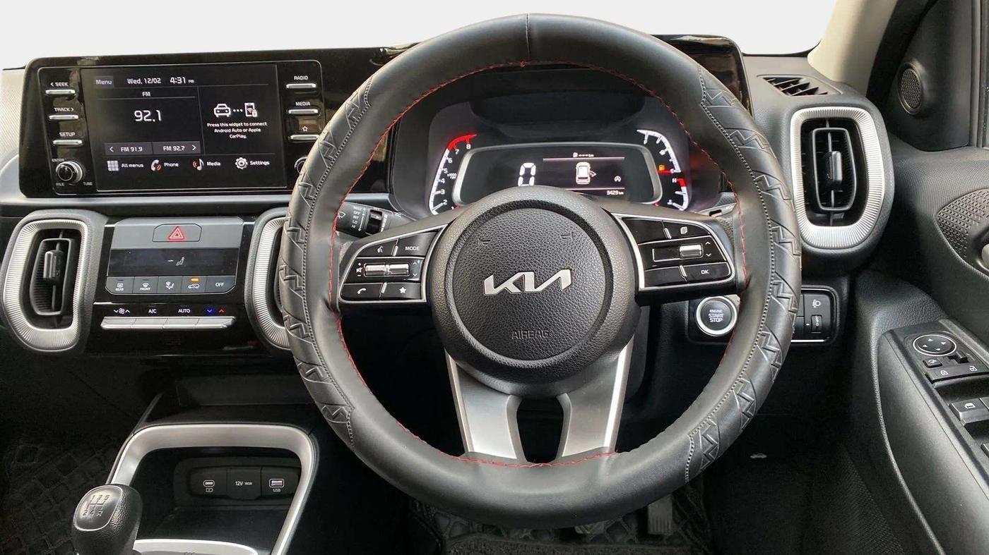 2024 KIA SONET HTK PLUS 1.2 PETROL MT, Petrol, Manual, 3,432 km, Steering Wheel Close Up