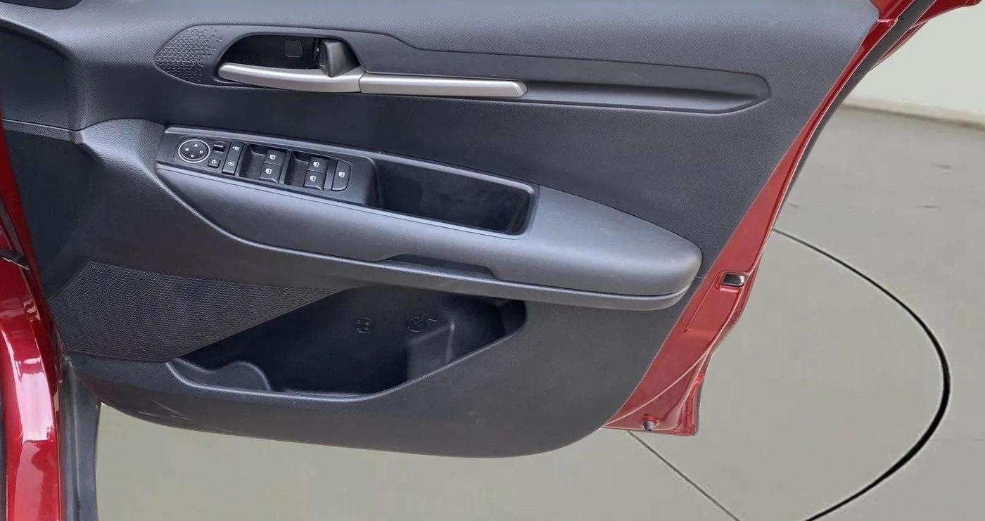 2024 KIA SONET HTK PLUS 1.2 PETROL MT, Petrol, Manual, 3,432 km, Driver Side Door Panels Control