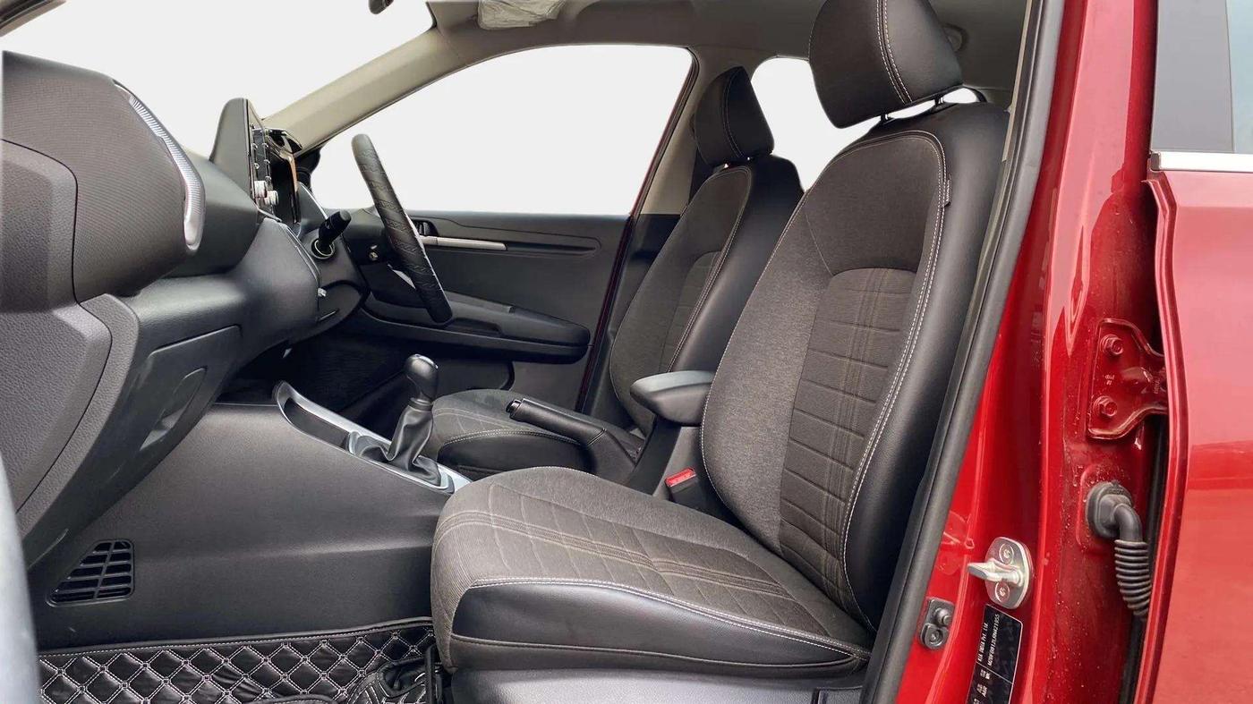 2024 KIA SONET HTK PLUS 1.2 PETROL MT, Petrol, Manual, 3,432 km, Right Side Front Door Cabin