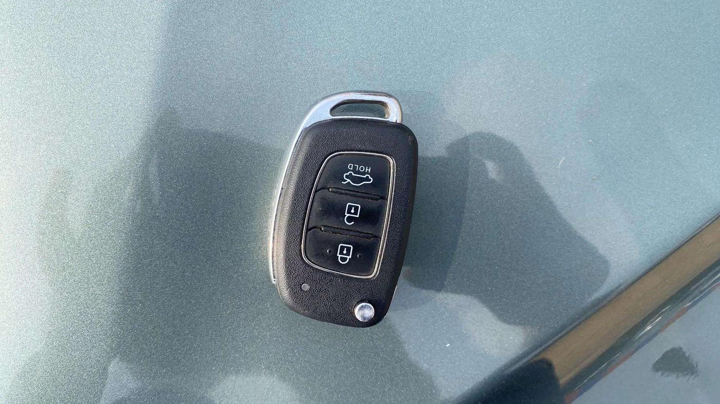 2023 Hyundai GRAND I10 NIOS SPORTZ 1.2 KAPPA VTVT, Petrol, Manual, 17,308 km, Key Close Up