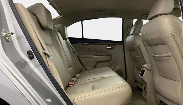 2019 Maruti Ciaz ALPHA  AT 1.5 SHVS PETROL, Petrol, Automatic, 98,885 km, Right Side Rear Door Cabin