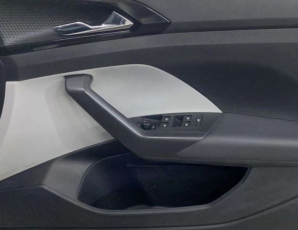 2021 Skoda KUSHAQ STYLE 1.5L TSI DSG, Petrol, Automatic, 33,025 km, Driver Side Door Panels Control
