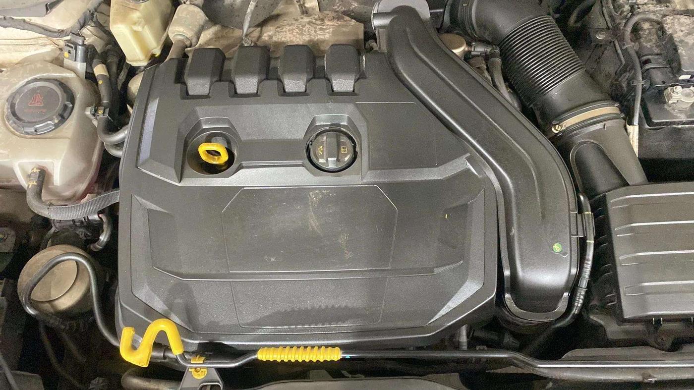 2021 Skoda KUSHAQ STYLE 1.5L TSI DSG, Petrol, Automatic, 33,025 km, Open Bonet