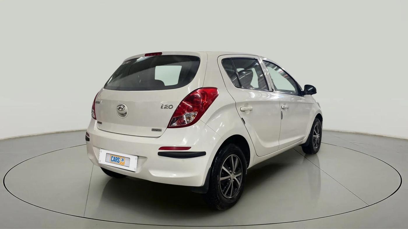 2013 Hyundai i20 MAGNA 1.4 CRDI, Diesel, Manual, 52,235 km, Right Back Diagonal