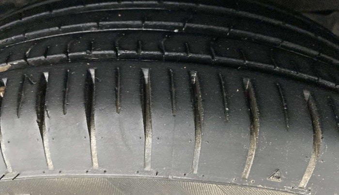 2023 Maruti Baleno SIGMA PETROL 1.2, Petrol, Manual, 14,062 km, Right Front Tyre Tread