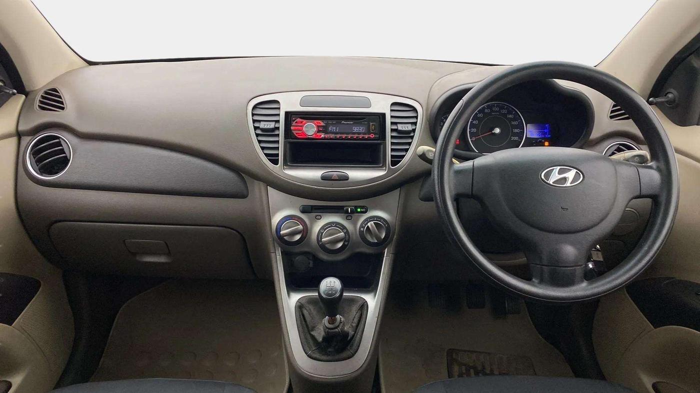2013 Hyundai i10 MAGNA 1.1, Petrol, Manual, 38,918 km, Dashboard