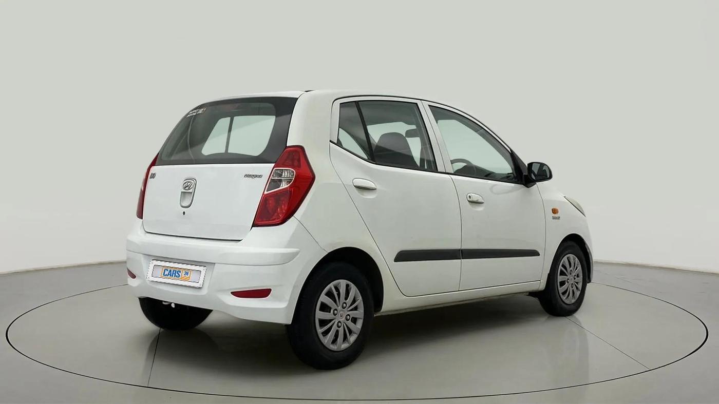 2013 Hyundai i10 MAGNA 1.1, Petrol, Manual, 38,918 km, Right Back Diagonal