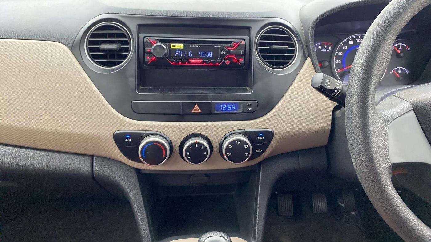 2016 Hyundai Grand i10 MAGNA 1.2 KAPPA VTVT, Petrol, Manual, 44,820 km, Air Conditioner