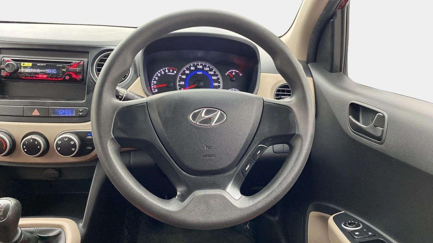 2016 Hyundai Grand i10 MAGNA 1.2 KAPPA VTVT, Petrol, Manual, 44,820 km, Steering Wheel Close Up
