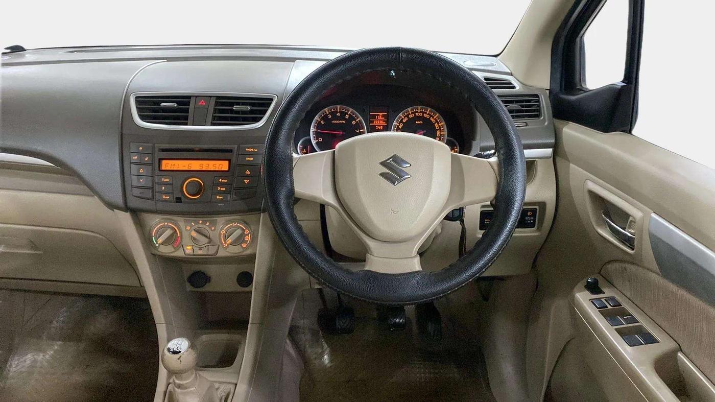 2015 Maruti Ertiga VXI, Petrol, Manual, 33,378 km, Steering Wheel Close Up
