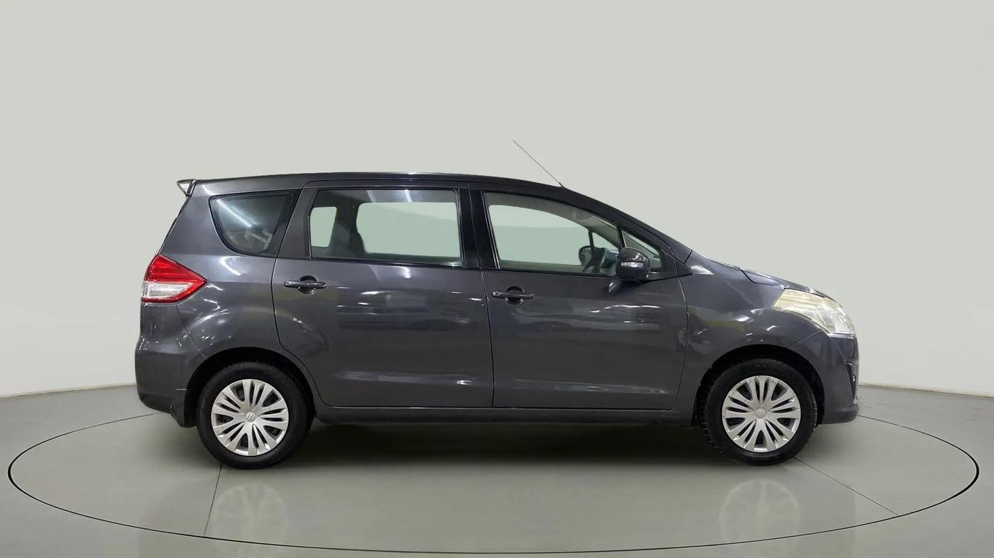 2015 Maruti Ertiga VXI, Petrol, Manual, 33,378 km, Right Side View
