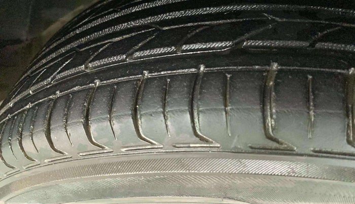 2017 Honda City 1.5L I-VTE V CVT, Petrol, Automatic, 61,676 km, Right Front Tyre Tread