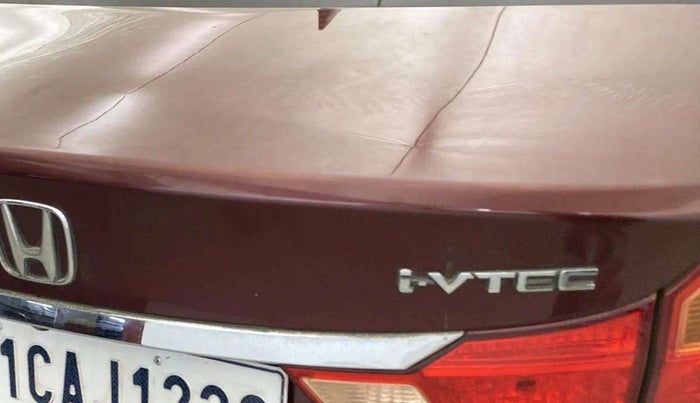 2017 Honda City 1.5L I-VTE V CVT, Petrol, Automatic, 61,676 km, Dicky (Boot door) - Minor scratches