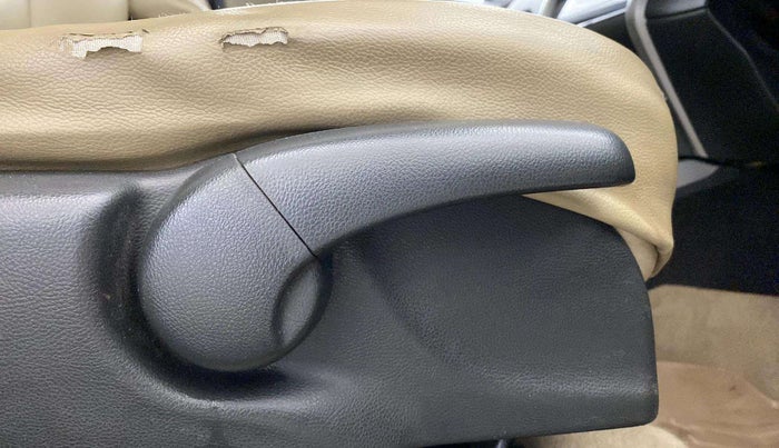 2017 Honda City 1.5L I-VTE V CVT, Petrol, Automatic, 61,676 km, Driver Side Adjustment Panel