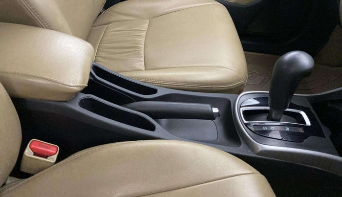 2017 Honda City 1.5L I-VTE V CVT, Petrol, Automatic, 61,676 km, Gear Lever